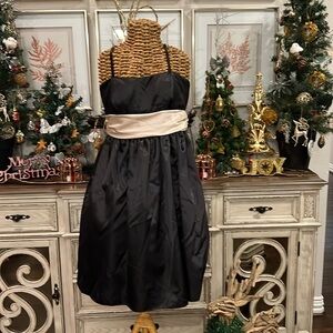 Black and cream colour party dress size 10